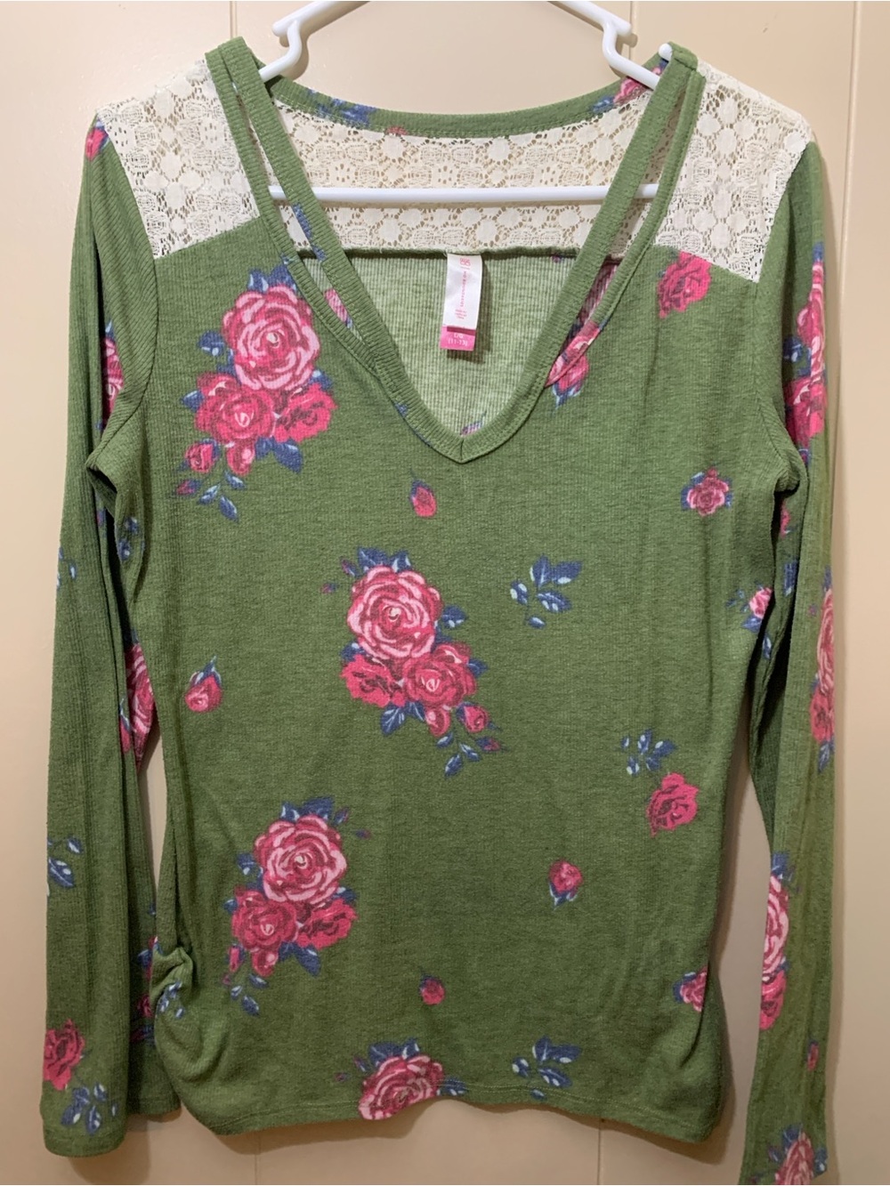 Women’s Large No Boundaries Olive Green Floral Lace-Trim Long Sleeve Tee